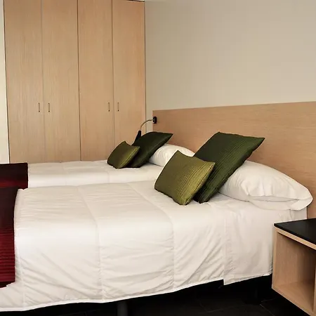 Centre Esplai * אל פראט דה לוברגאט