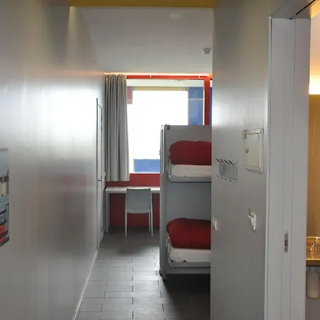 Hostel Centre Esplai *