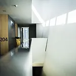 센터 에스플라이 알베르그 *