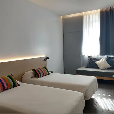 Hostel Centre Esplai *
